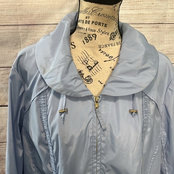 Chico’s Zenergy Windbreaker Light Blue Rounded Collar Pockets Chicos 3 XL - Picture 3 of 9